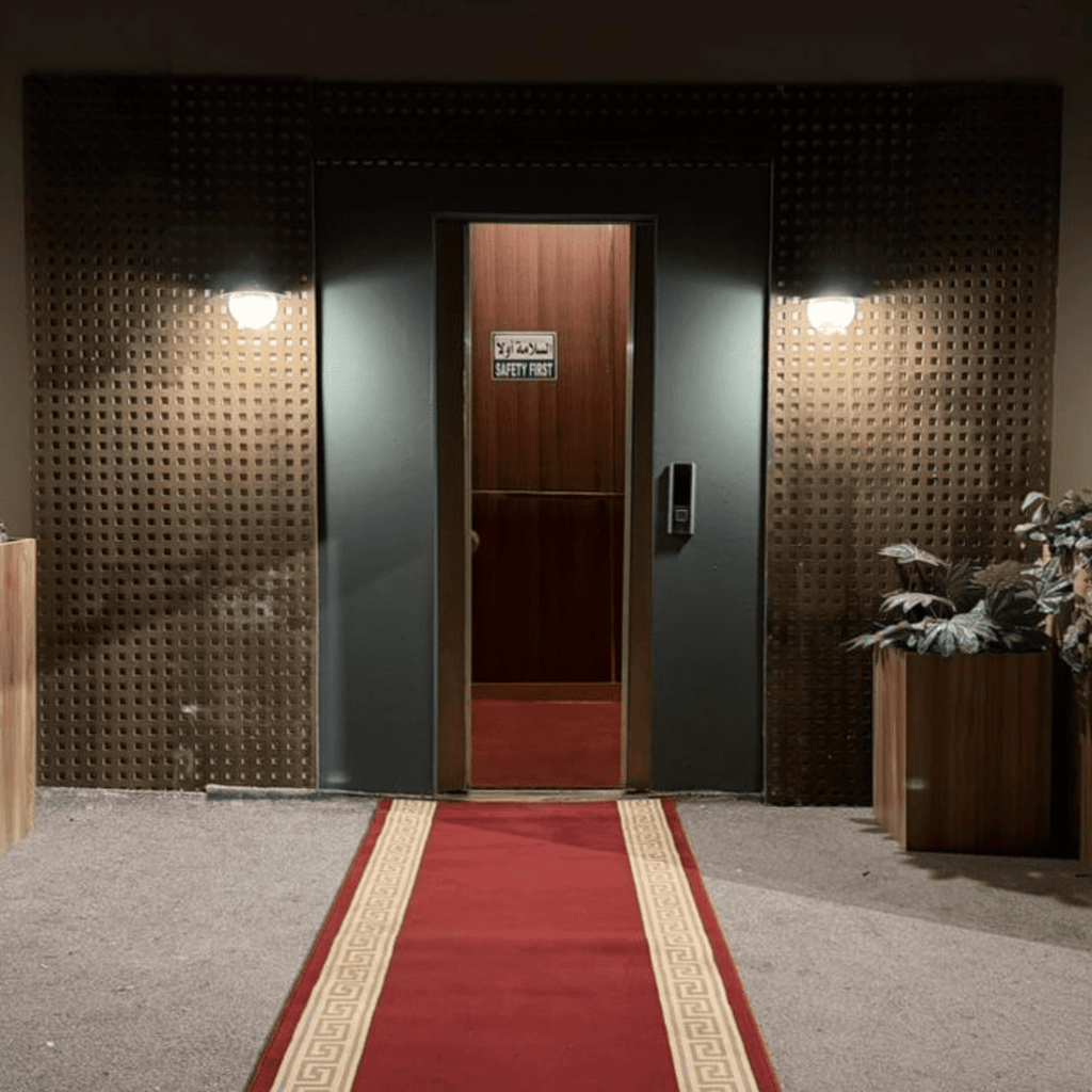 Elevator and Hallway Setup