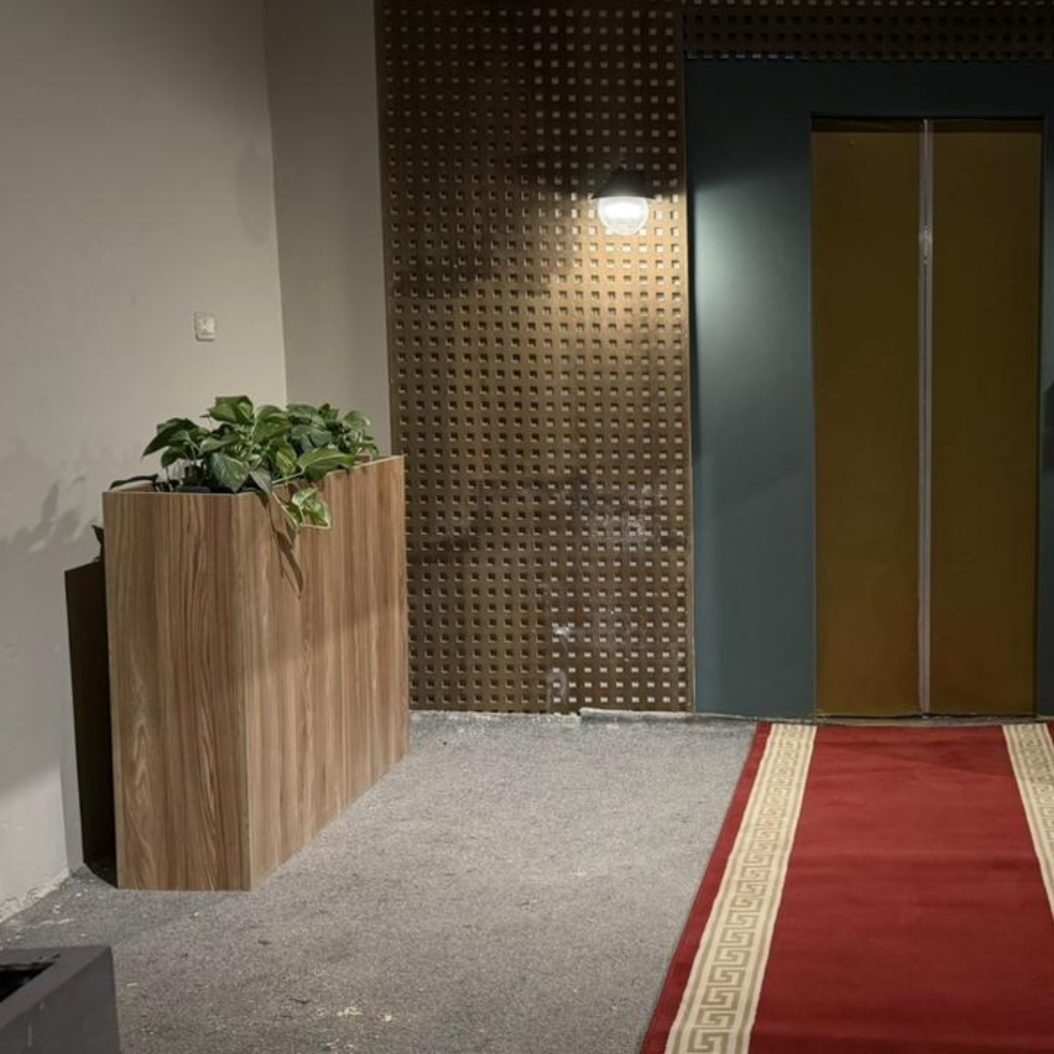Elevator and Hallway Setup